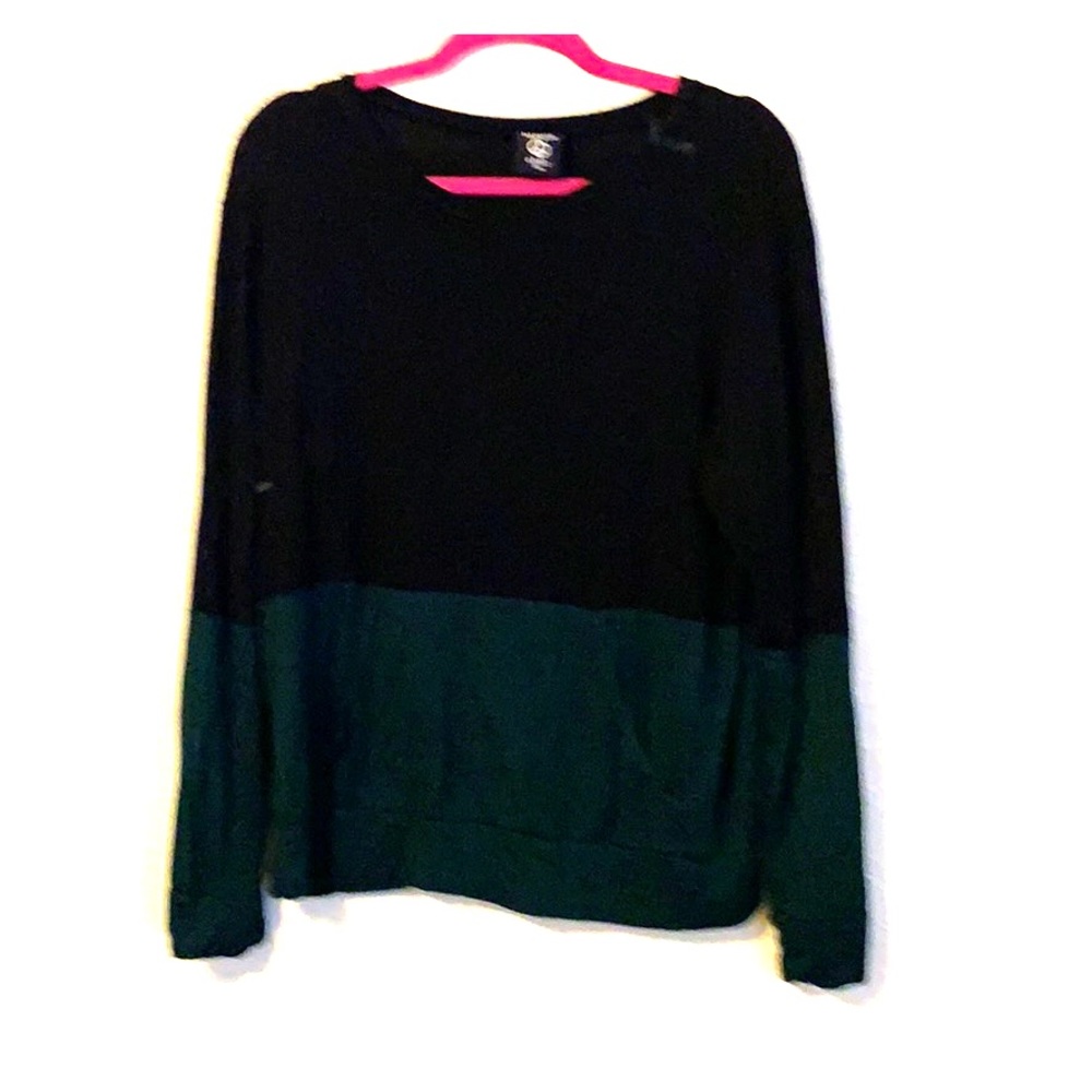 Super soft long sleeve tee with pockets